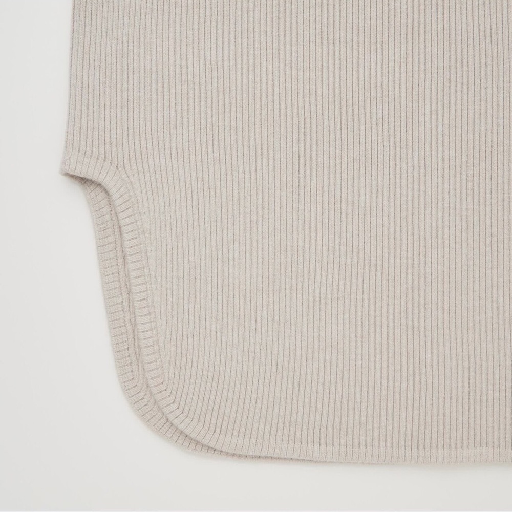 UNIQLO Knit Ribbed Side Slit Skirt - Picture 4 of 6